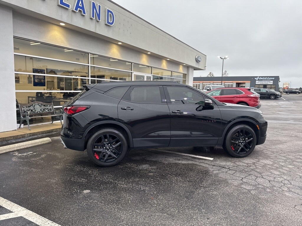 2020 Chevrolet Blazer 2LT photo 2