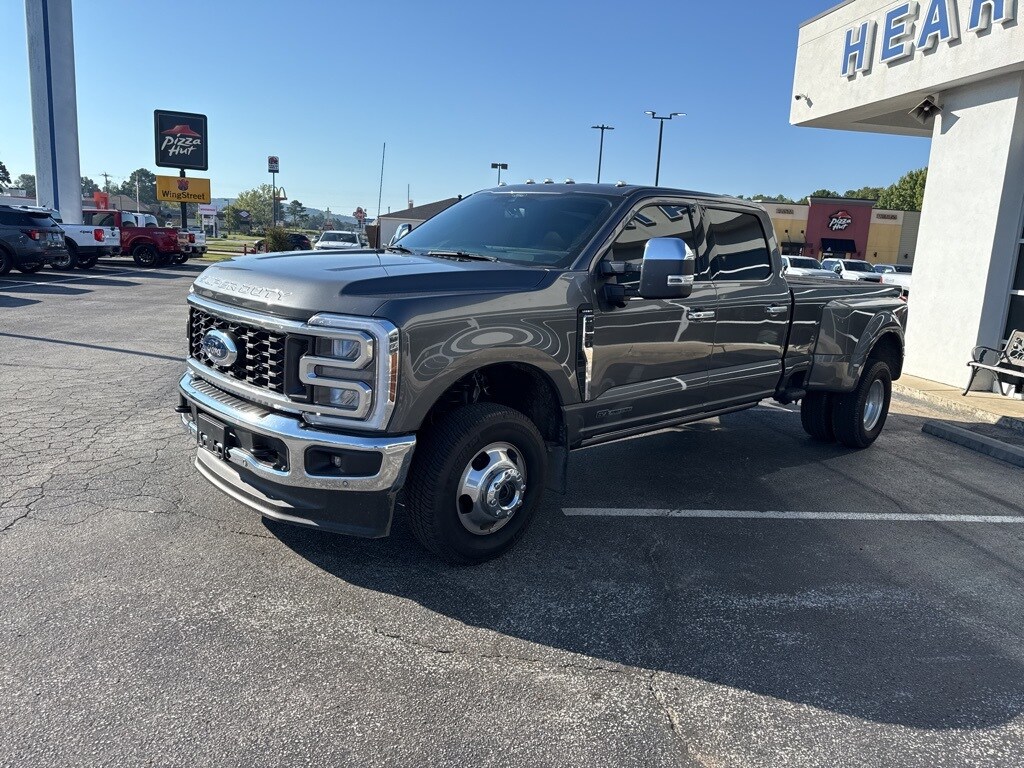 Used 2025 Ford F-350SD Lariat Truck