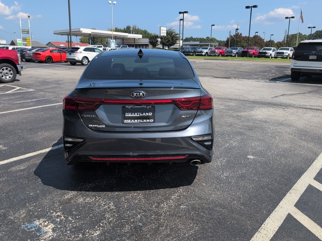 2021 Kia Forte GT-Line photo 2