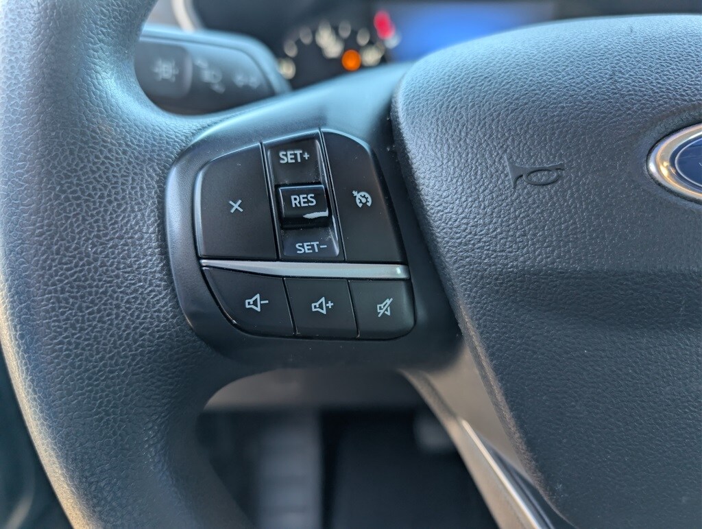 2021 Ford Escape Hybrid SE photo 4