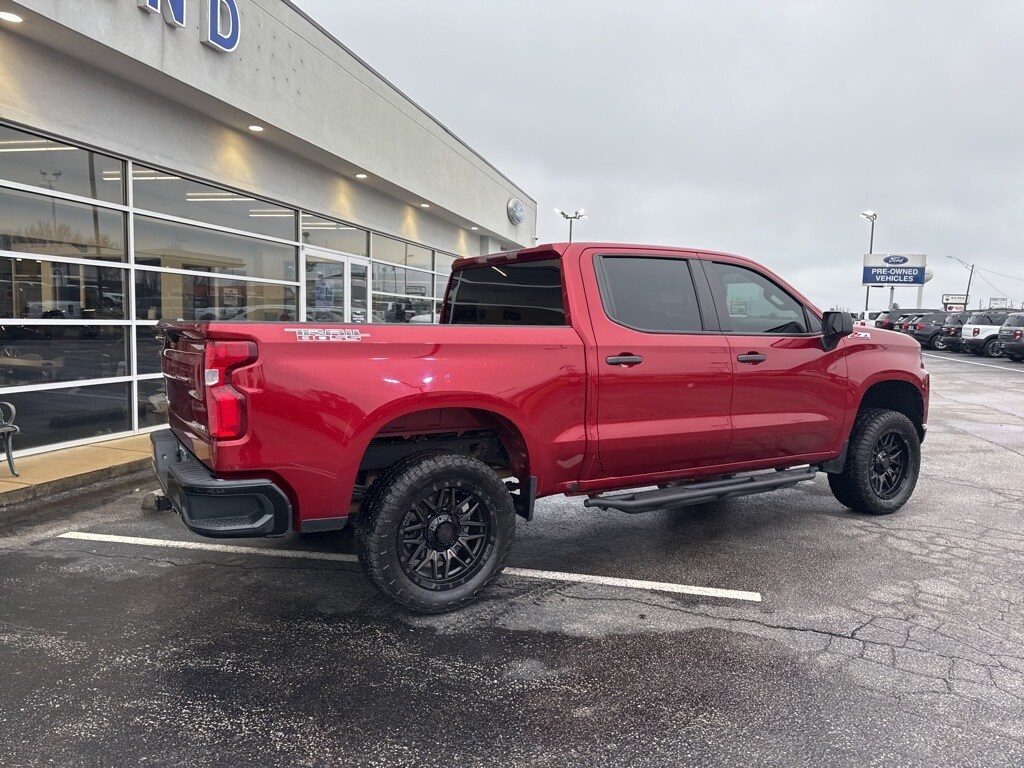 2021 Chevrolet Silverado 1500 Custom Trail Boss photo 2