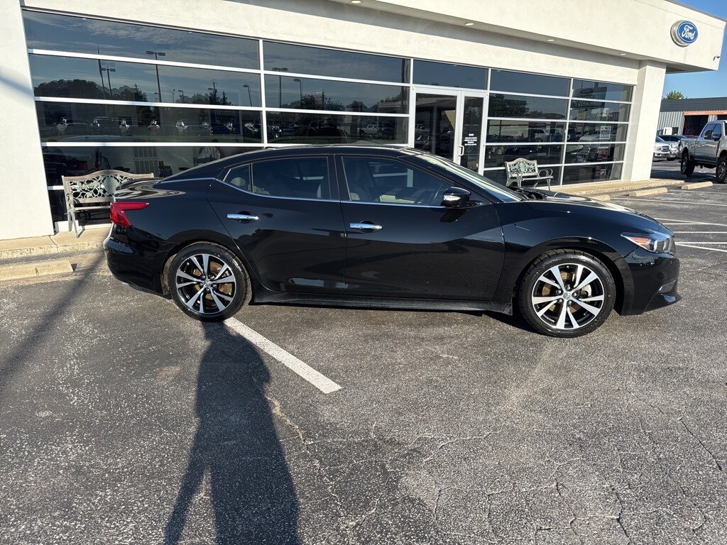 2018 Nissan Maxima Platinum photo 3