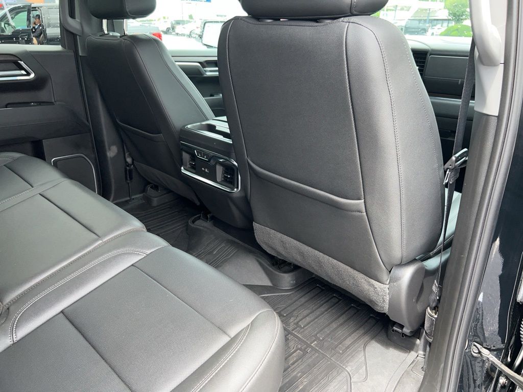 2023 GMC Sierra 1500 SLT - Photo 33