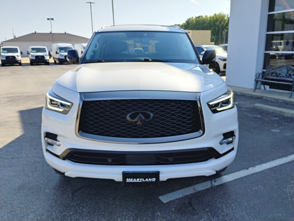 2023 Infiniti QX80 Premium Select photo 3