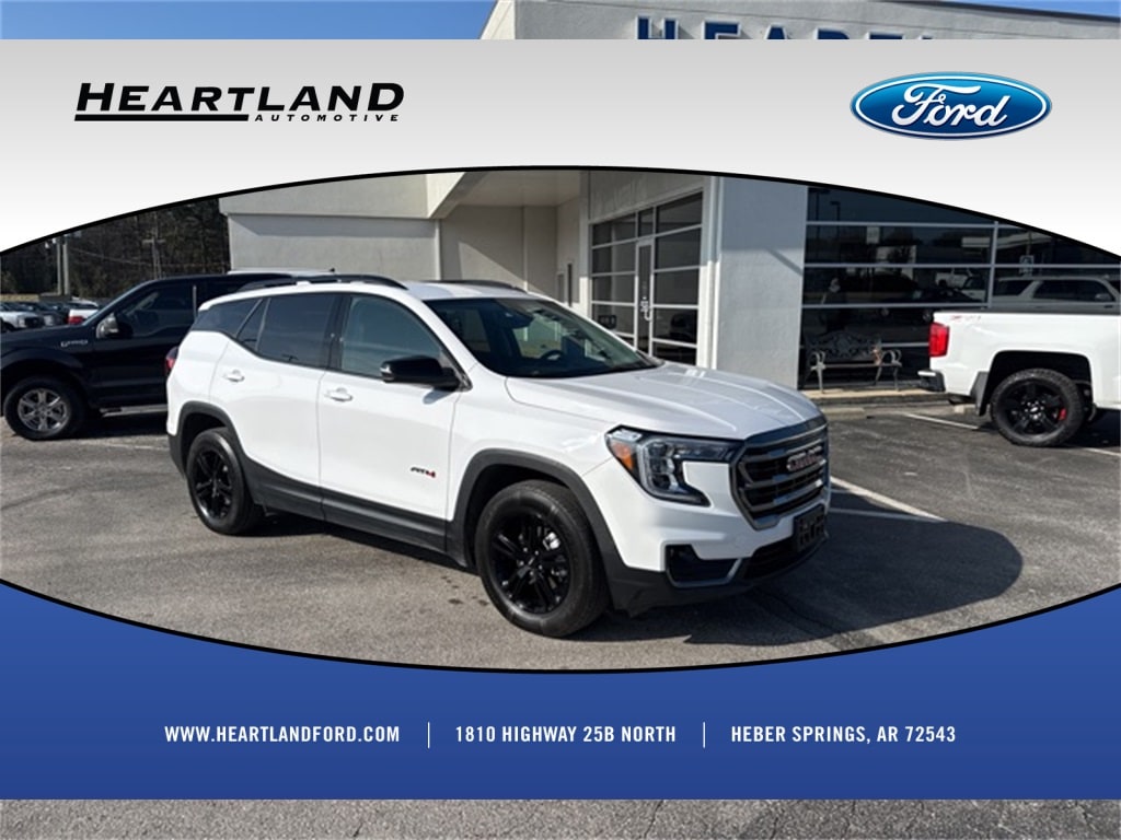 2022 GMC Terrain AT4's photo