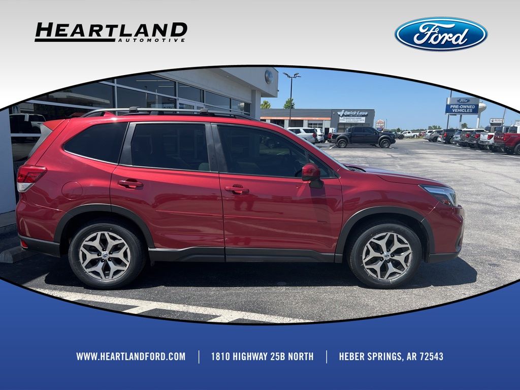 2021 Subaru Forester Premium's photo