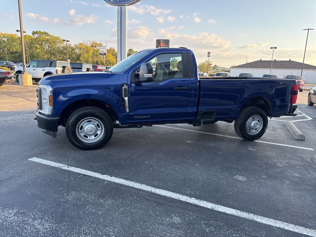 2026 Ford F-350 Super Duty XL - Photo 7