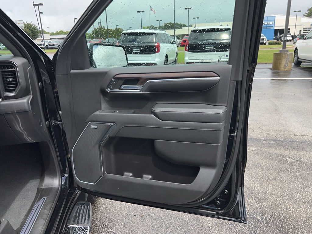 2023 GMC Sierra 1500 SLT - Photo 30
