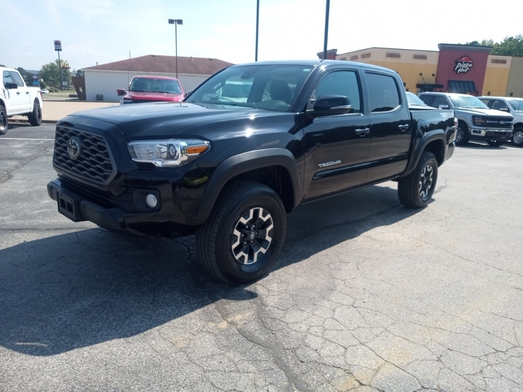 Used 2022 Toyota Tacoma TRD Off Road with VIN 3TMCZ5AN4NM495124 for sale in Heber Springs, AR