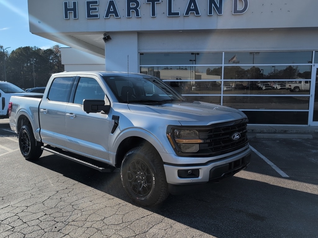 2025 Ford F-150 XLT's photo
