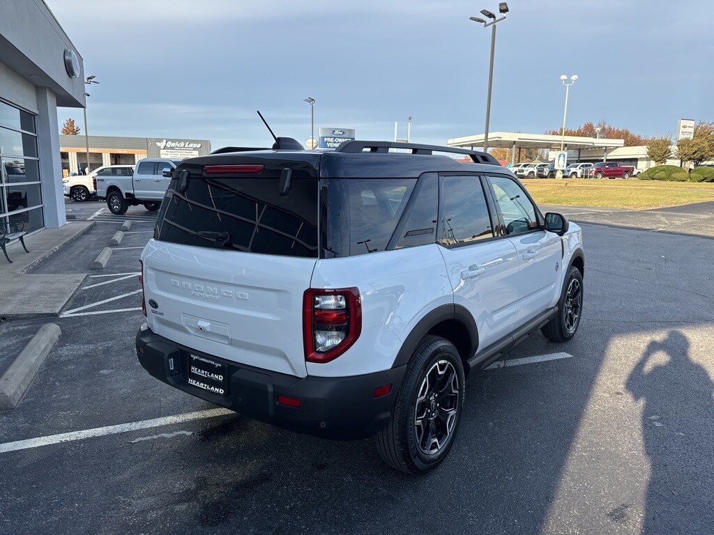 2025 Ford Bronco Sport Outer Banks photo 3