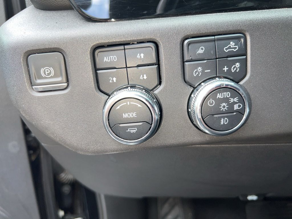 2023 GMC Sierra 1500 SLT - Photo 20