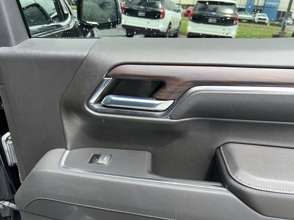 2023 GMC Sierra 1500 SLT - Photo 35