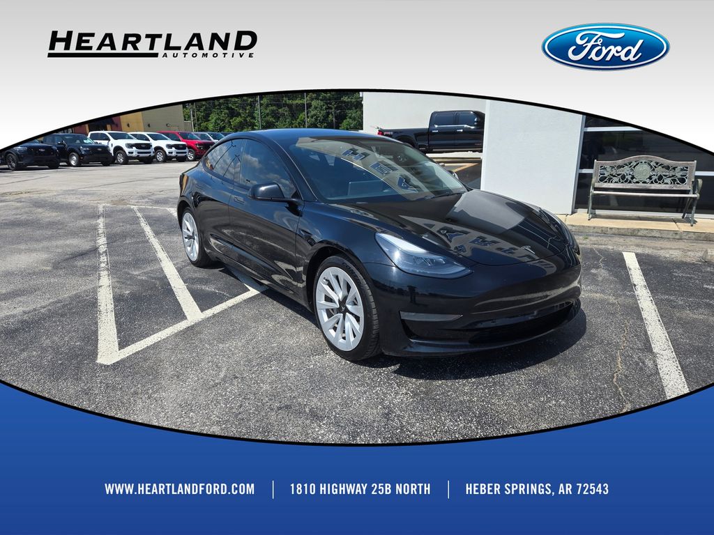2023 Tesla Model 3 -'s photo