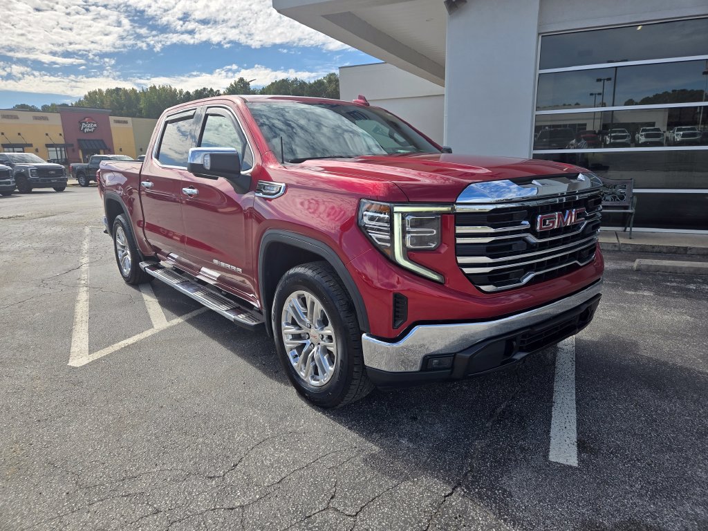 Used 2022 GMC Sierra 1500 SLT with VIN 3GTUUDET4NG505249 for sale in Little Rock