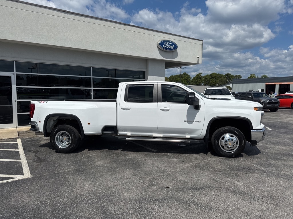 Used 2024 Chevrolet Silverado 3500HD LT with VIN 1GC4YTEY7RF420617 for sale in Little Rock