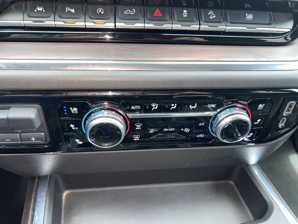 2023 GMC Sierra 1500 SLT - Photo 13