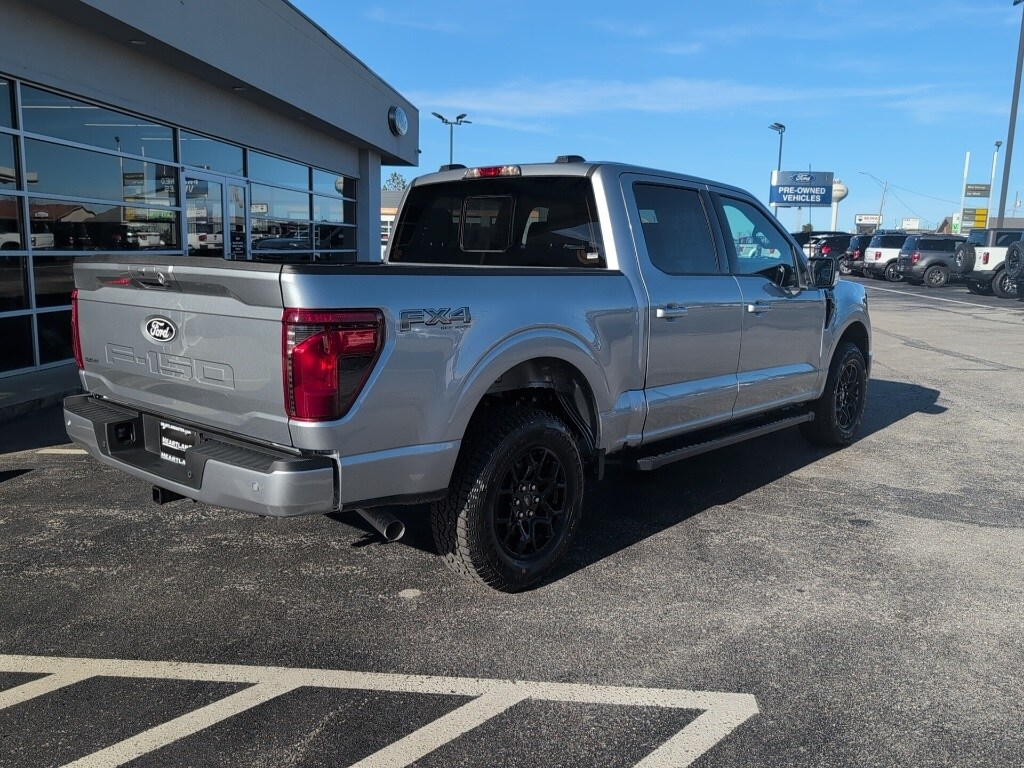 2025 Ford F-150 XLT photo 2