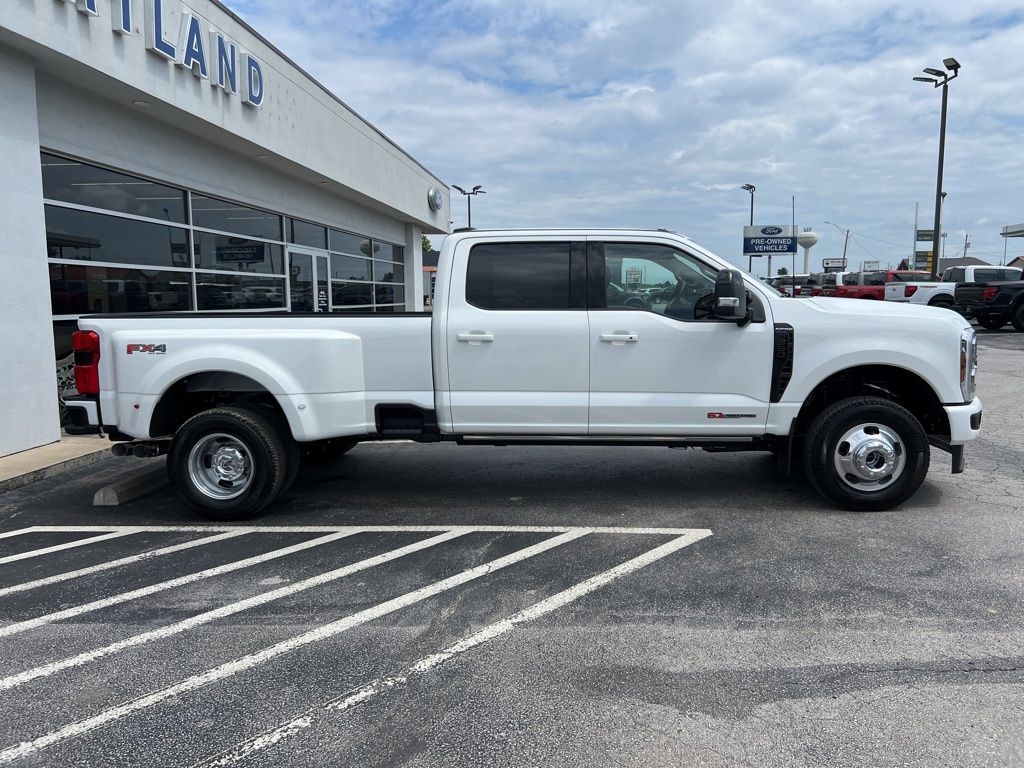 New 2026 Ford F-350SD Platinum Truck