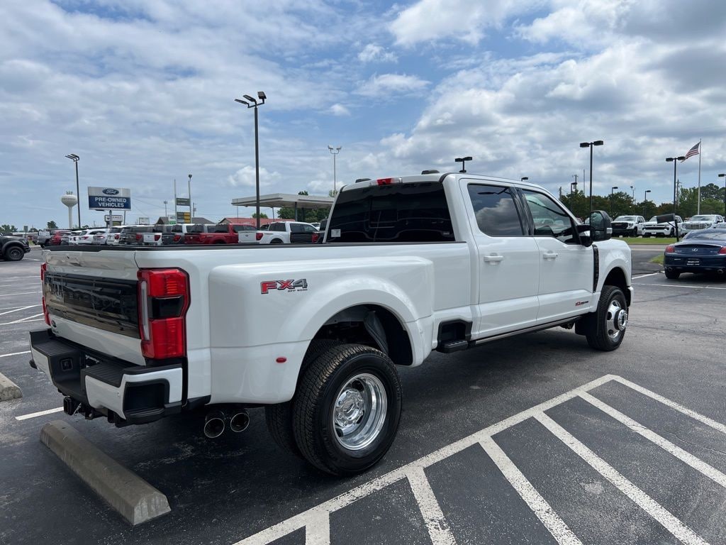 New 2026 Ford F-350SD Platinum Truck