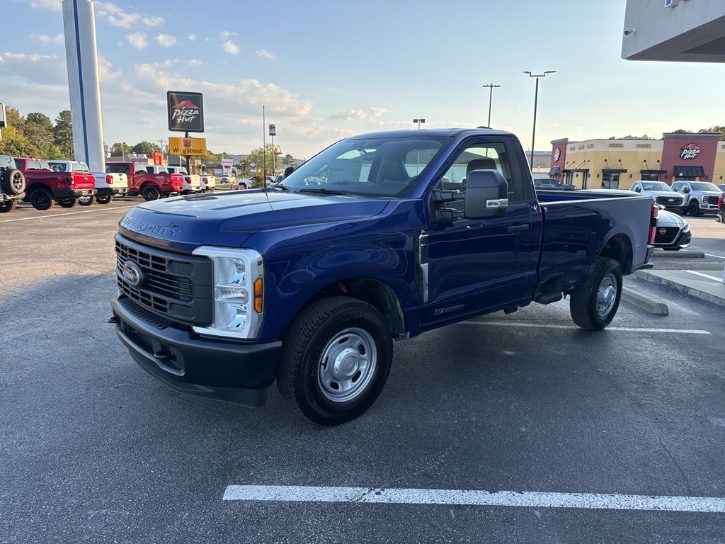 2026 Ford F-350 Super Duty XL - Photo 6