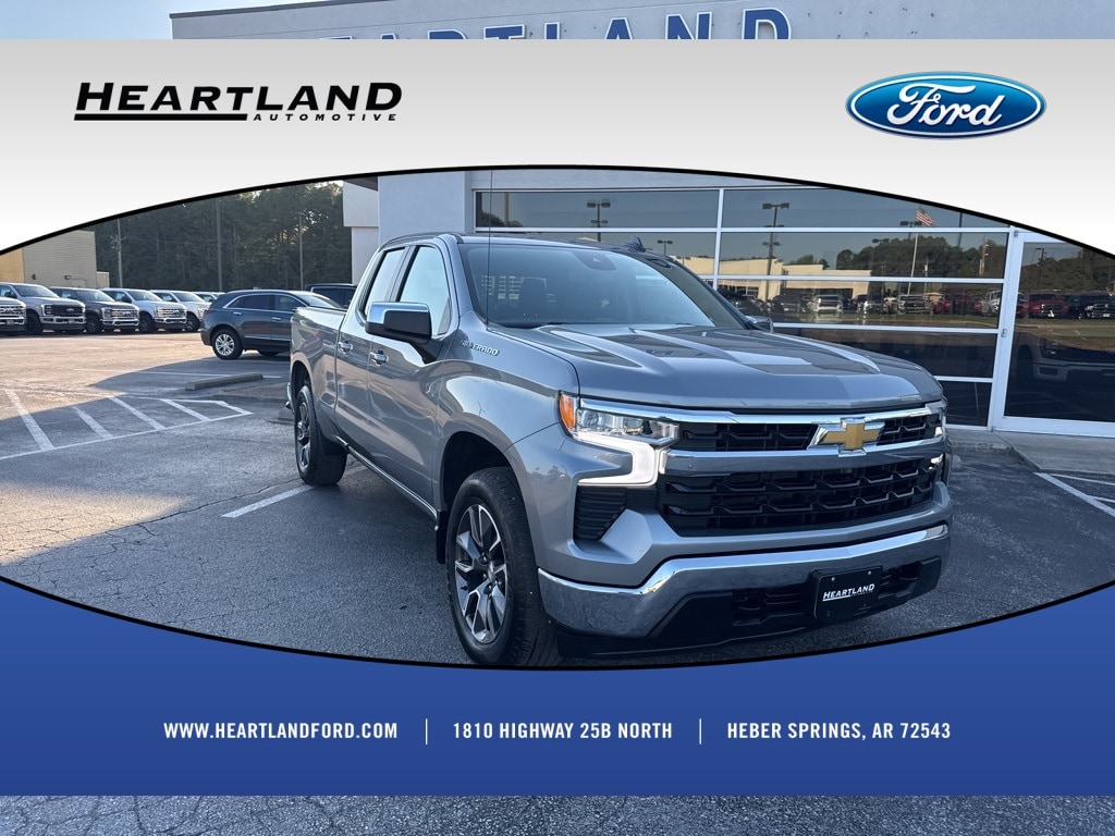 2024 Chevrolet Silverado 1500 LT's photo