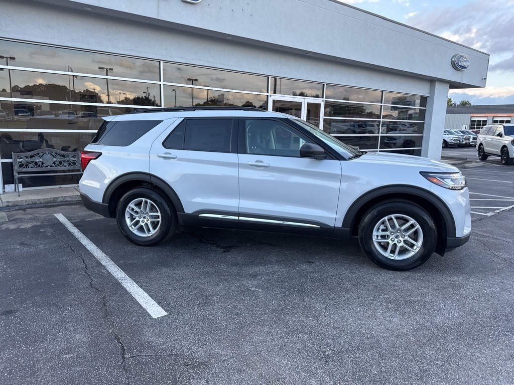 New 2025 Ford Explorer Active SUV