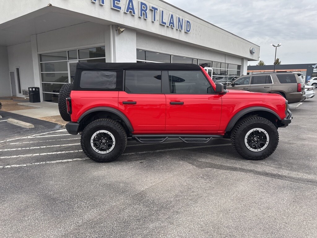 2023 Ford Bronco Big Bend photo 2