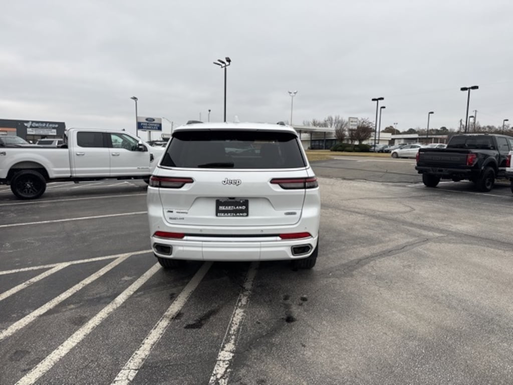Used 2023 Jeep Grand Cherokee L Overland SUV