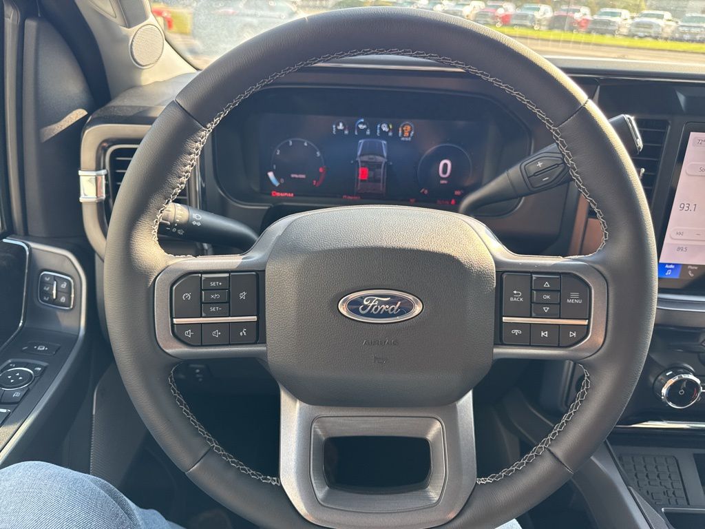 2026 Ford F-350 Super Duty Lariat - Photo 15