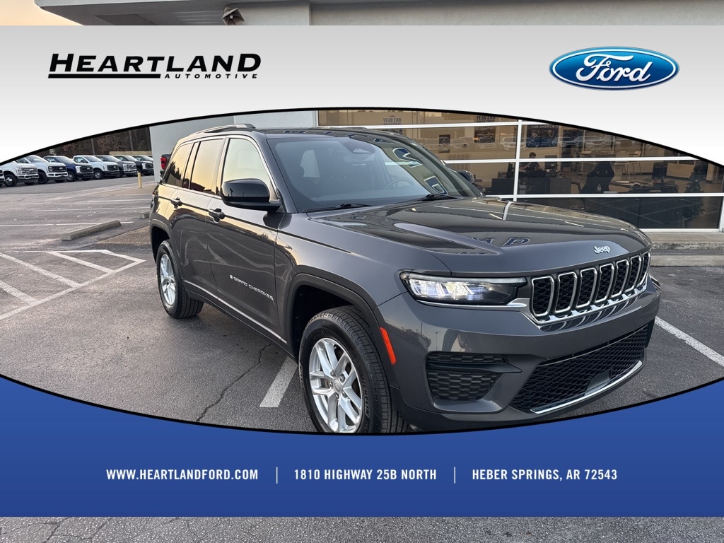 2024 Jeep Grand Cherokee Laredo's photo