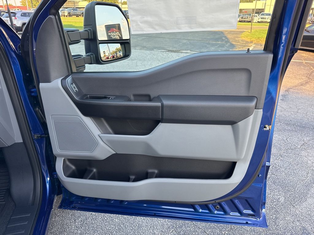 2026 Ford F-350 Super Duty XL - Photo 29