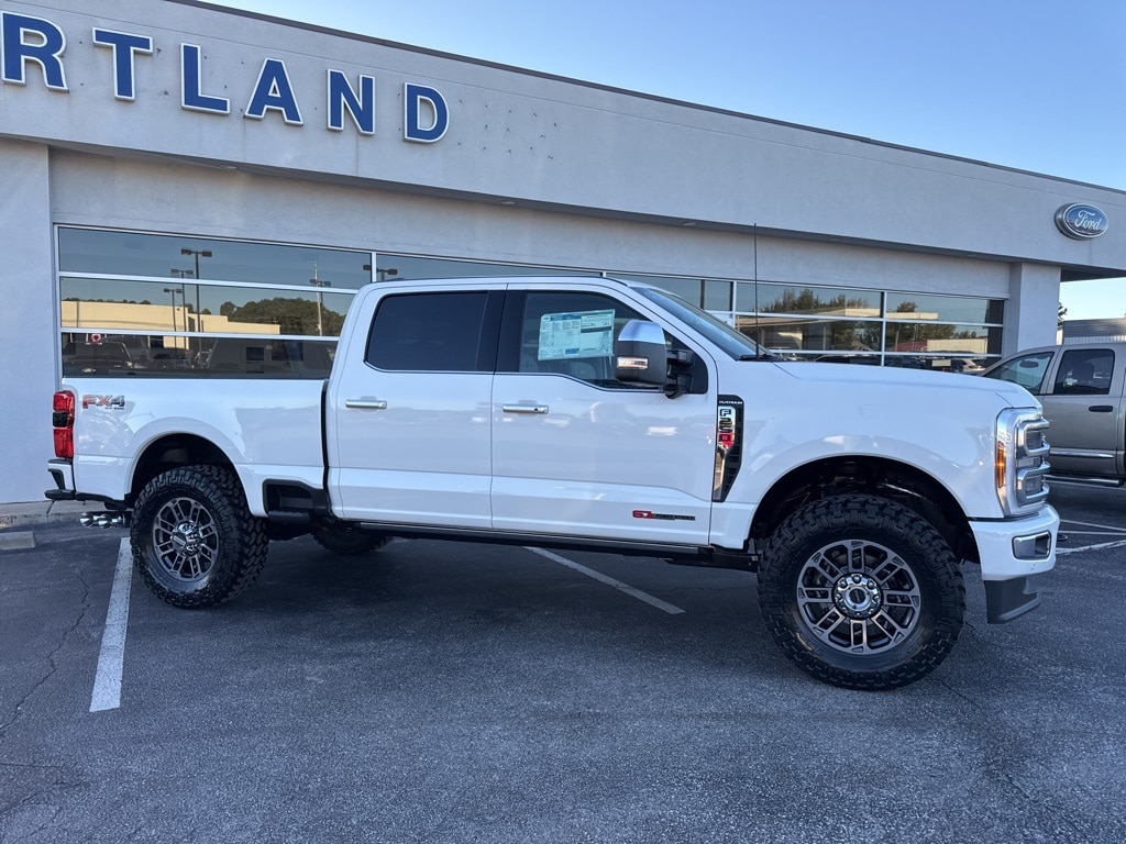 New 2025 Ford F-250SD Platinum Truck
