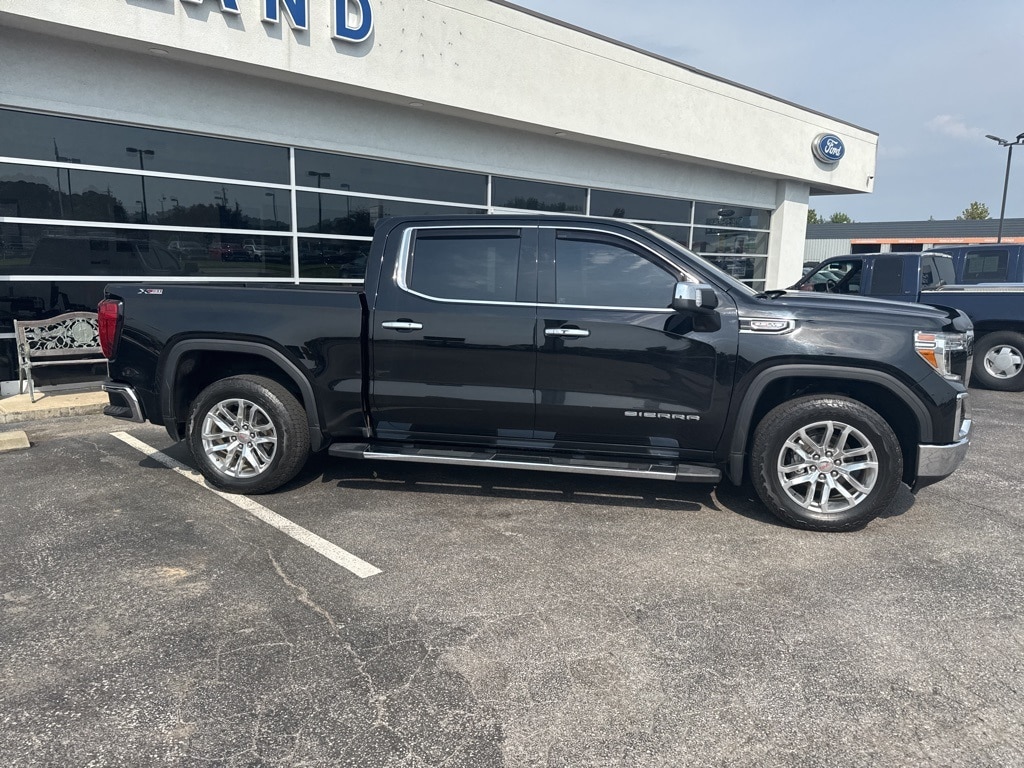 Used 2021 GMC Sierra 1500 SLT with VIN 3GTU9DELXMG310515 for sale in Little Rock