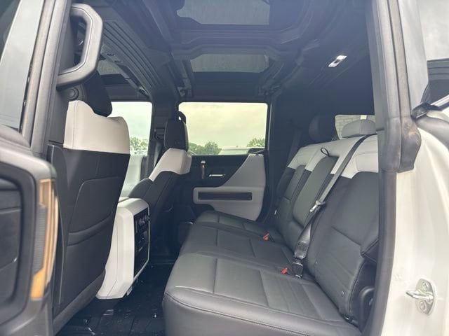 2025 GMC HUMMER EV 3X - Photo 17