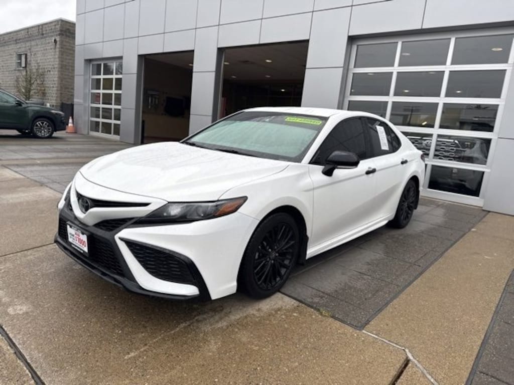 Used 2022 Toyota Camry SE Nightshade Sedan