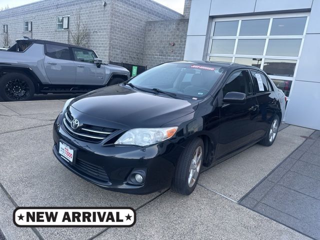 2013 Toyota Corolla Sedan 
