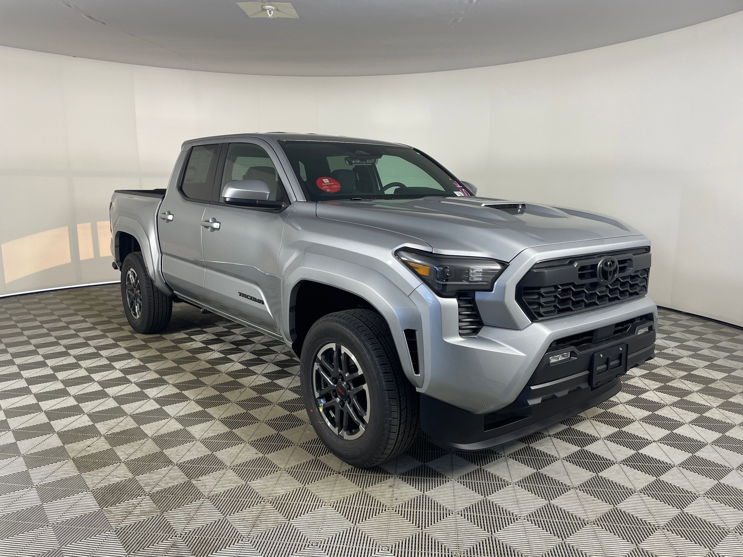 2026 Toyota Tacoma TRD Sport - Photo 7