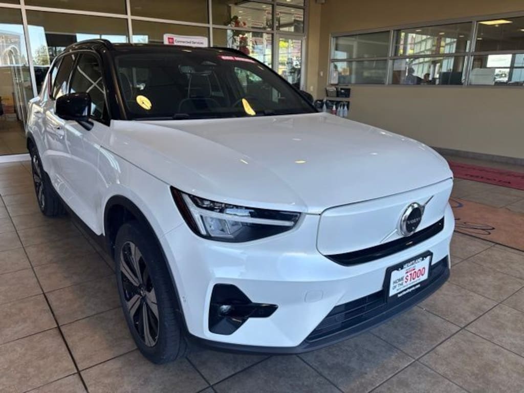 Used 2023 Volvo XC40 Recharge Pure Electric Plus SUV