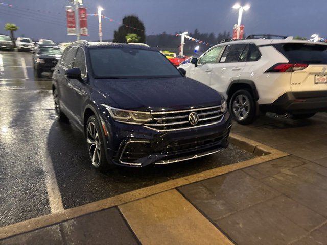 2022 Volkswagen Tiguan SEL Premium R-Line photo 3