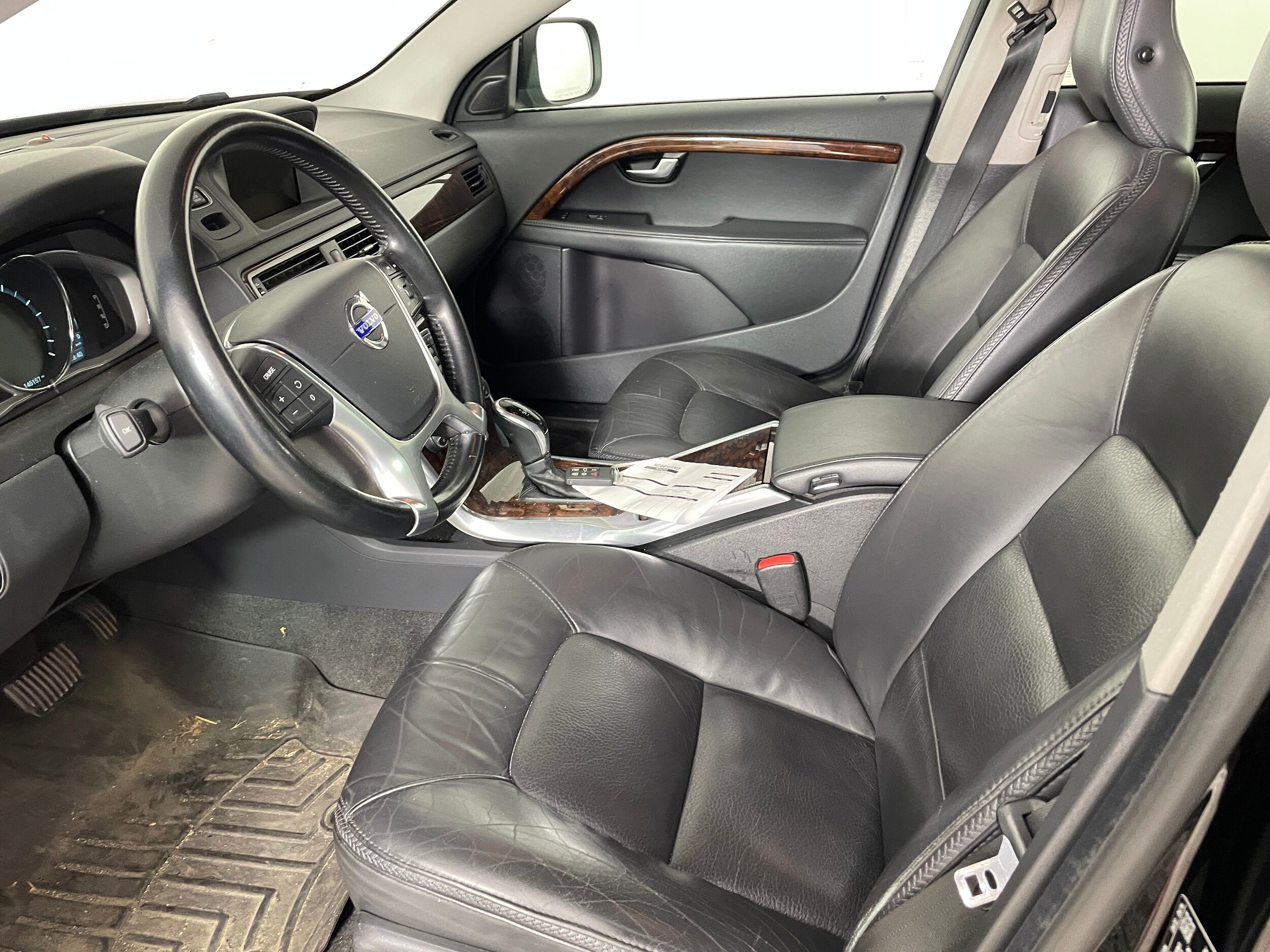 2015 Volvo XC70 3.2 Premier Plus photo 2