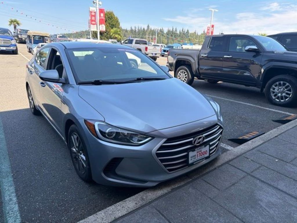 Used 2017 Hyundai Elantra SE Sedan