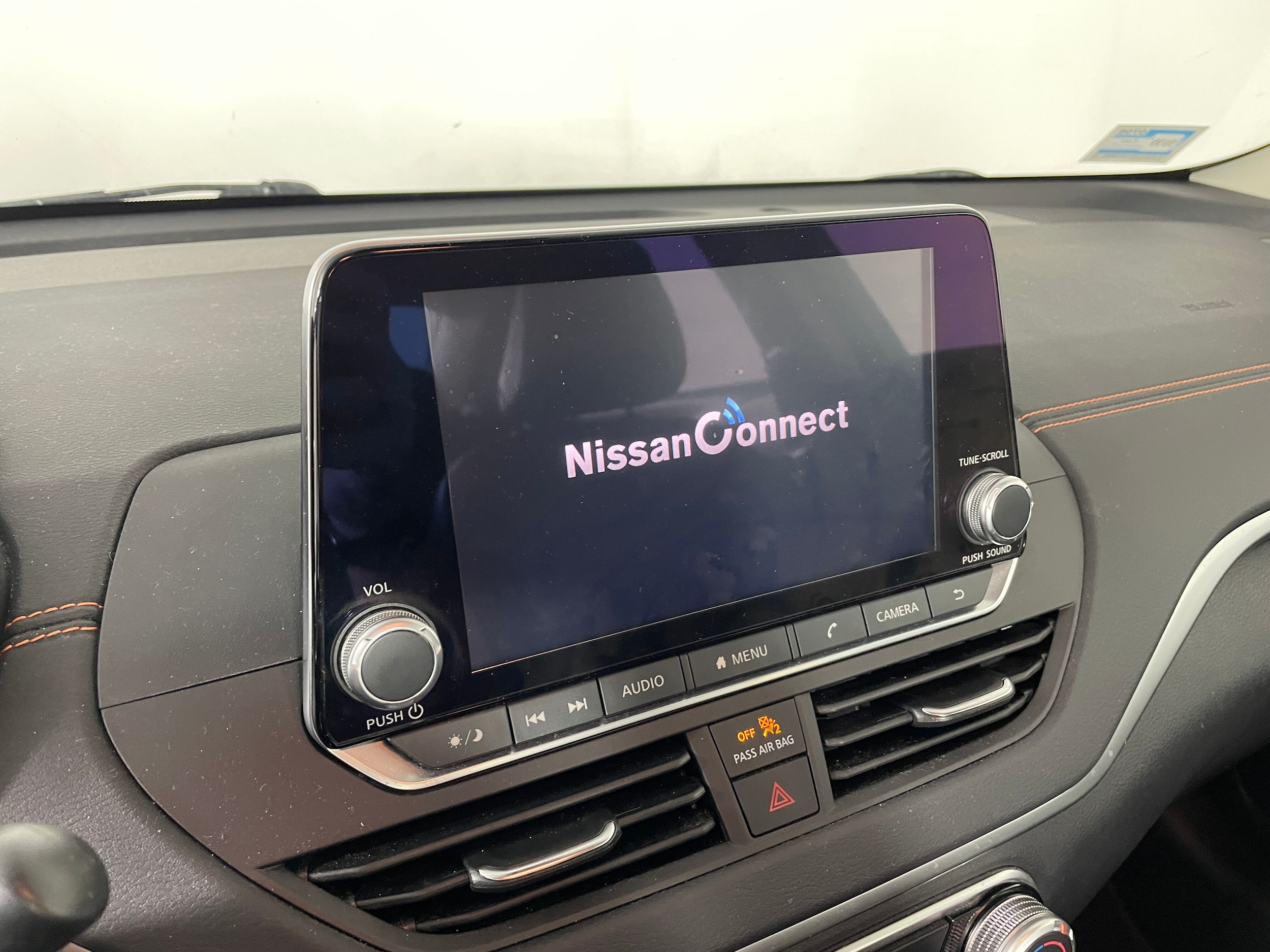 2021 Nissan Altima 2.5 SR photo 6