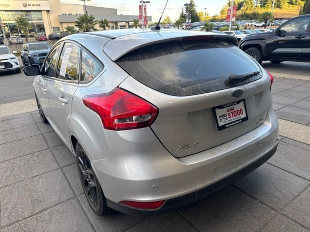 Used 2016 Ford Focus SE Hatchback