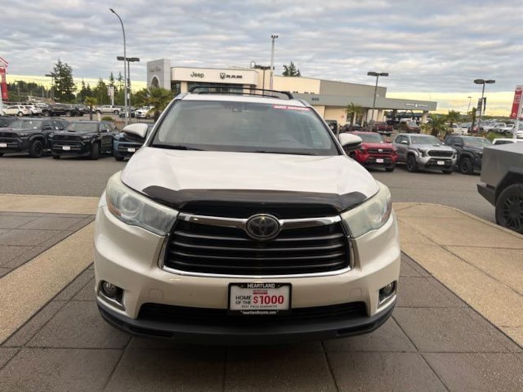 Used 2016 Toyota Highlander Limited Platinum V6 SUV