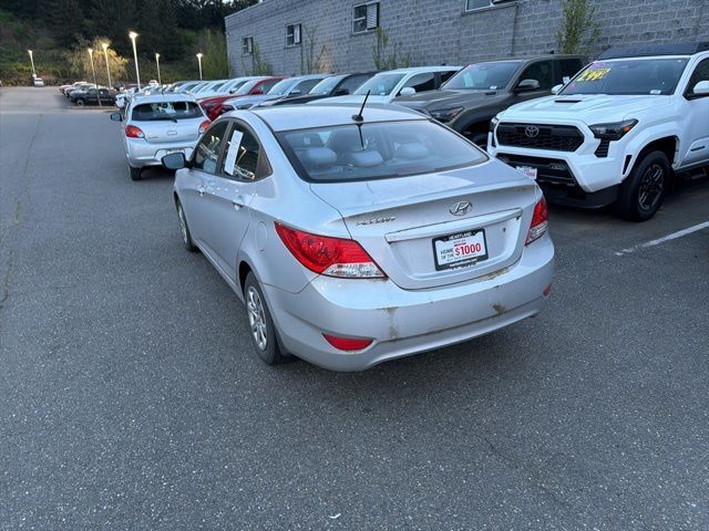 2013 Hyundai Accent GLS photo 3