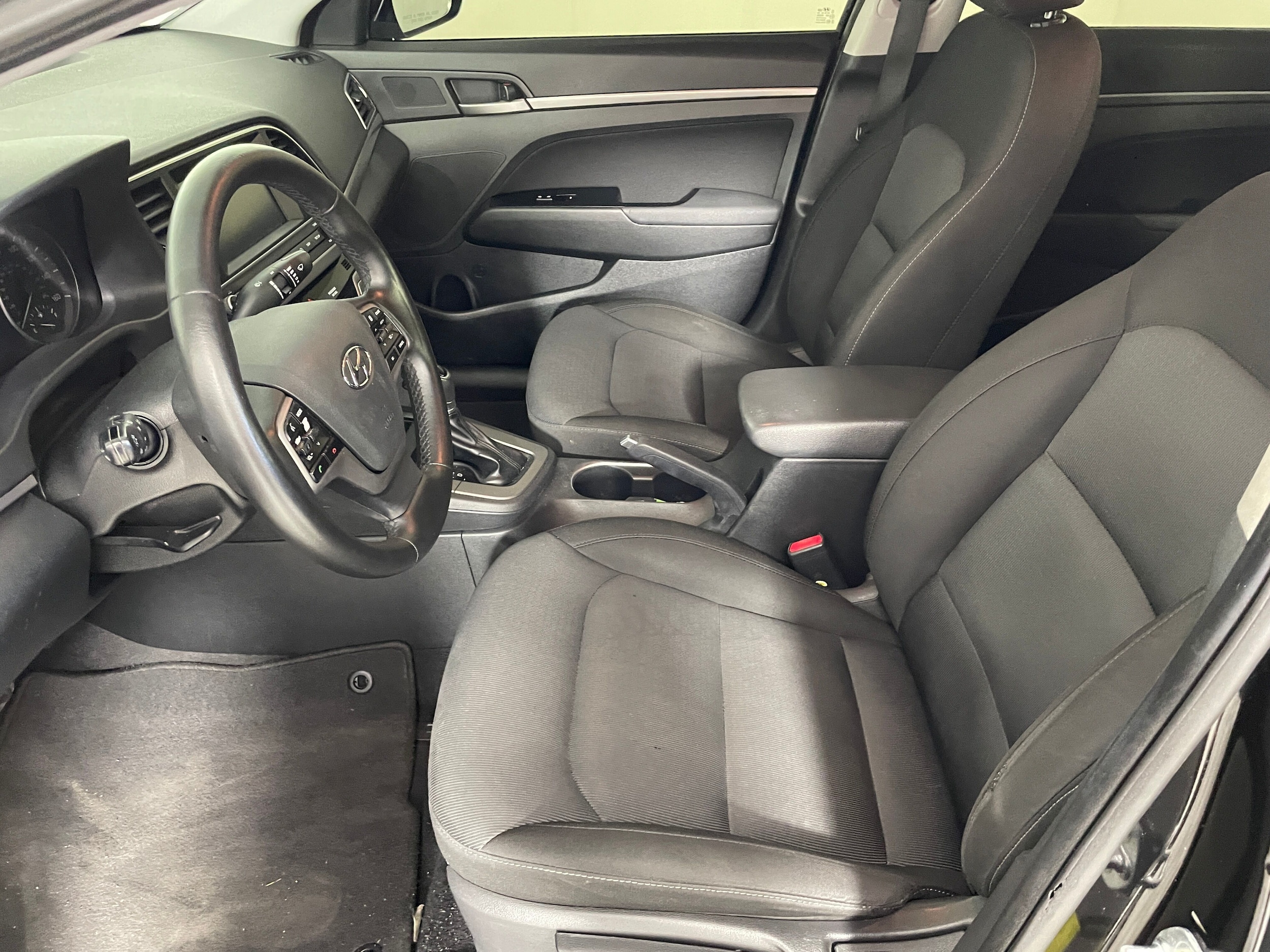Used 2018 Hyundai Elantra Value Edition with VIN KMHD84LF5JU619670 for sale in Bremerton, WA