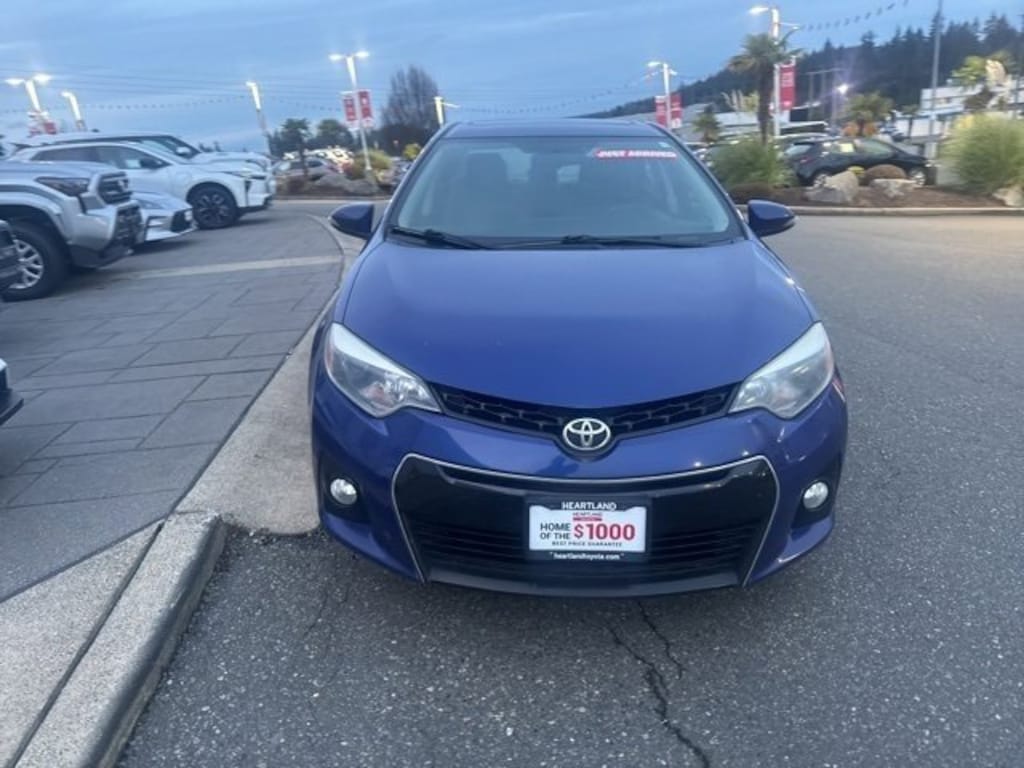Used 2015 Toyota Corolla LE Sedan
