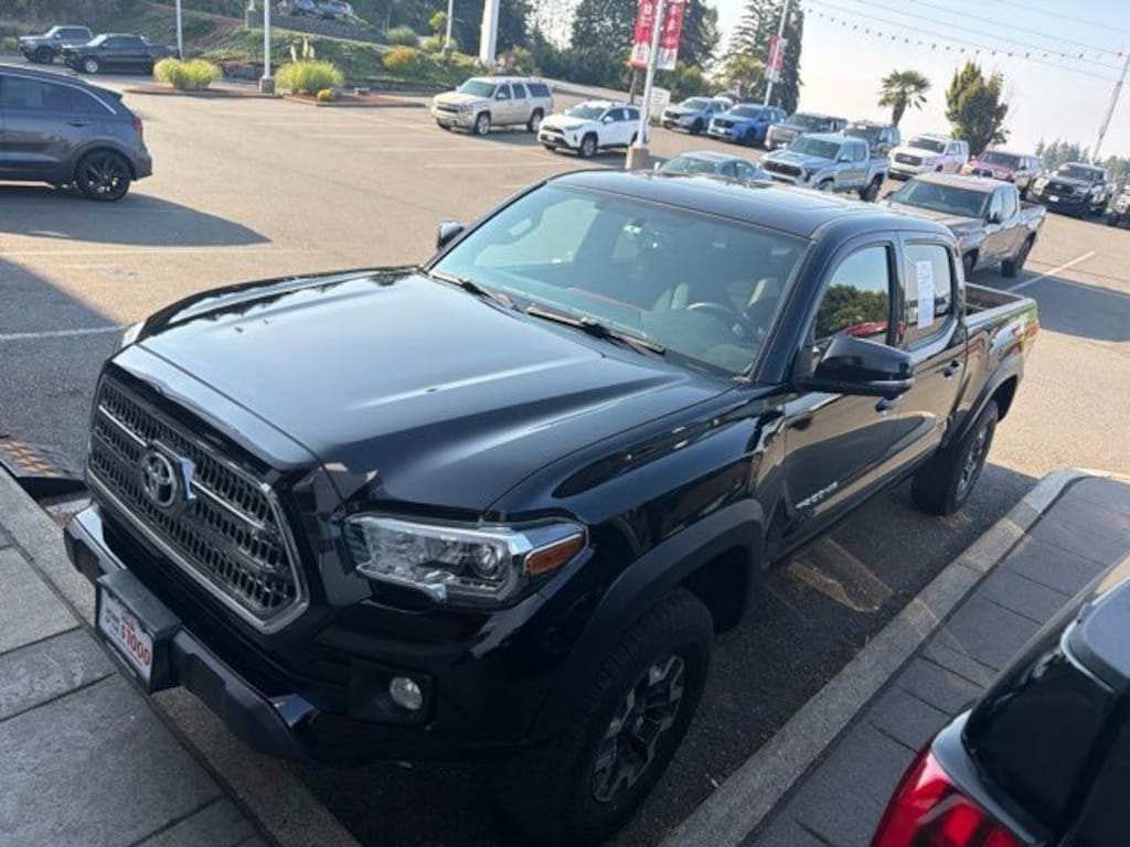 Used 2017 Toyota Tacoma TRD Off Road V6 Truck Double Cab