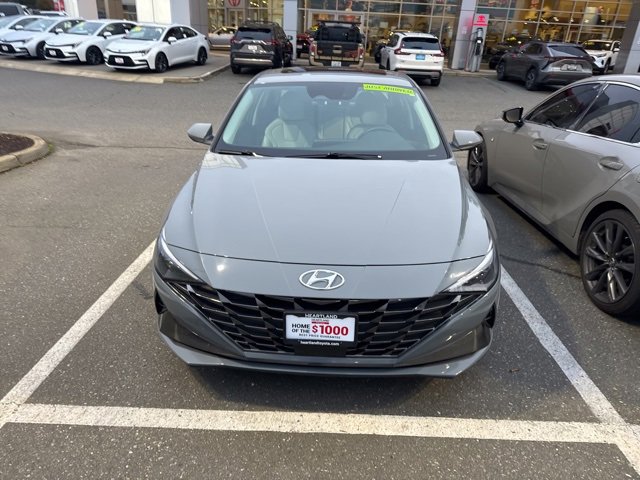 2022 Hyundai Elantra Limited photo 3